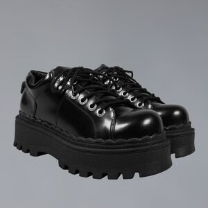 NEW UNIF Seek Shoe, Size 10